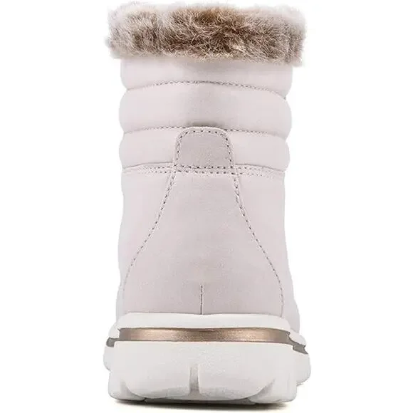 Cliffs By White Mountain Women's Hallett Ankle Bootie, White Size 9.5M - Picture 3 of 6